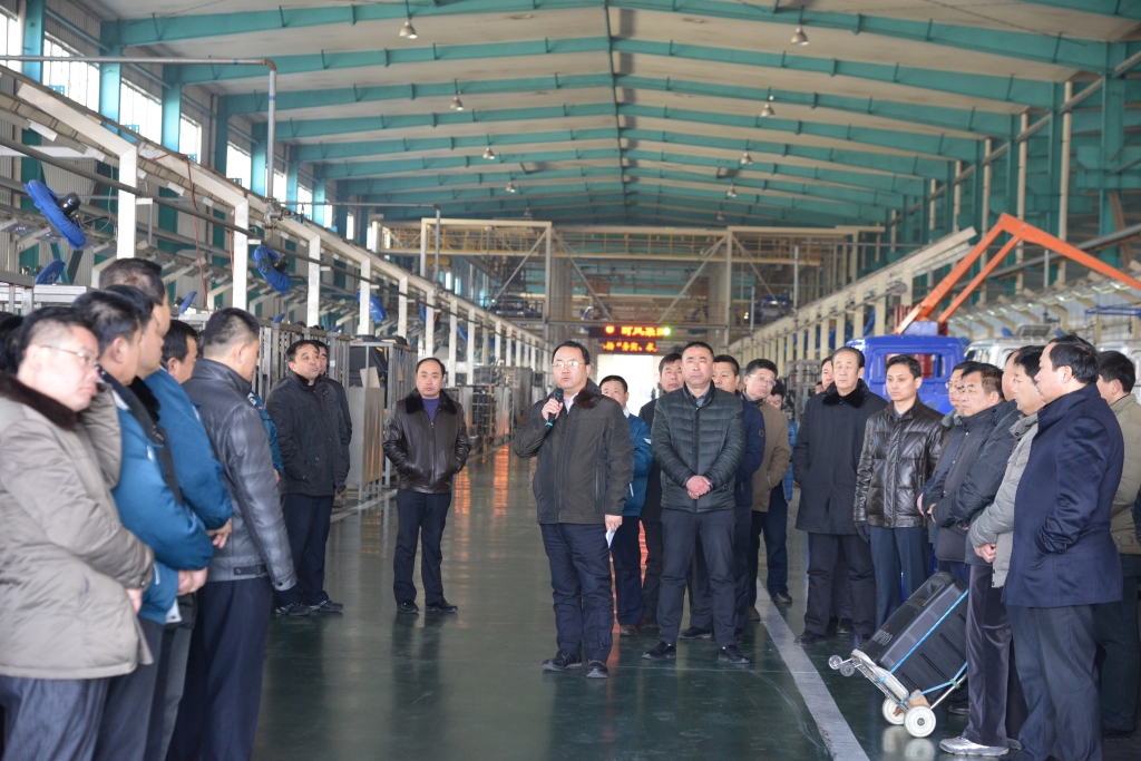 东升国际PG官网集团举办中层领导干部现场观摩活动